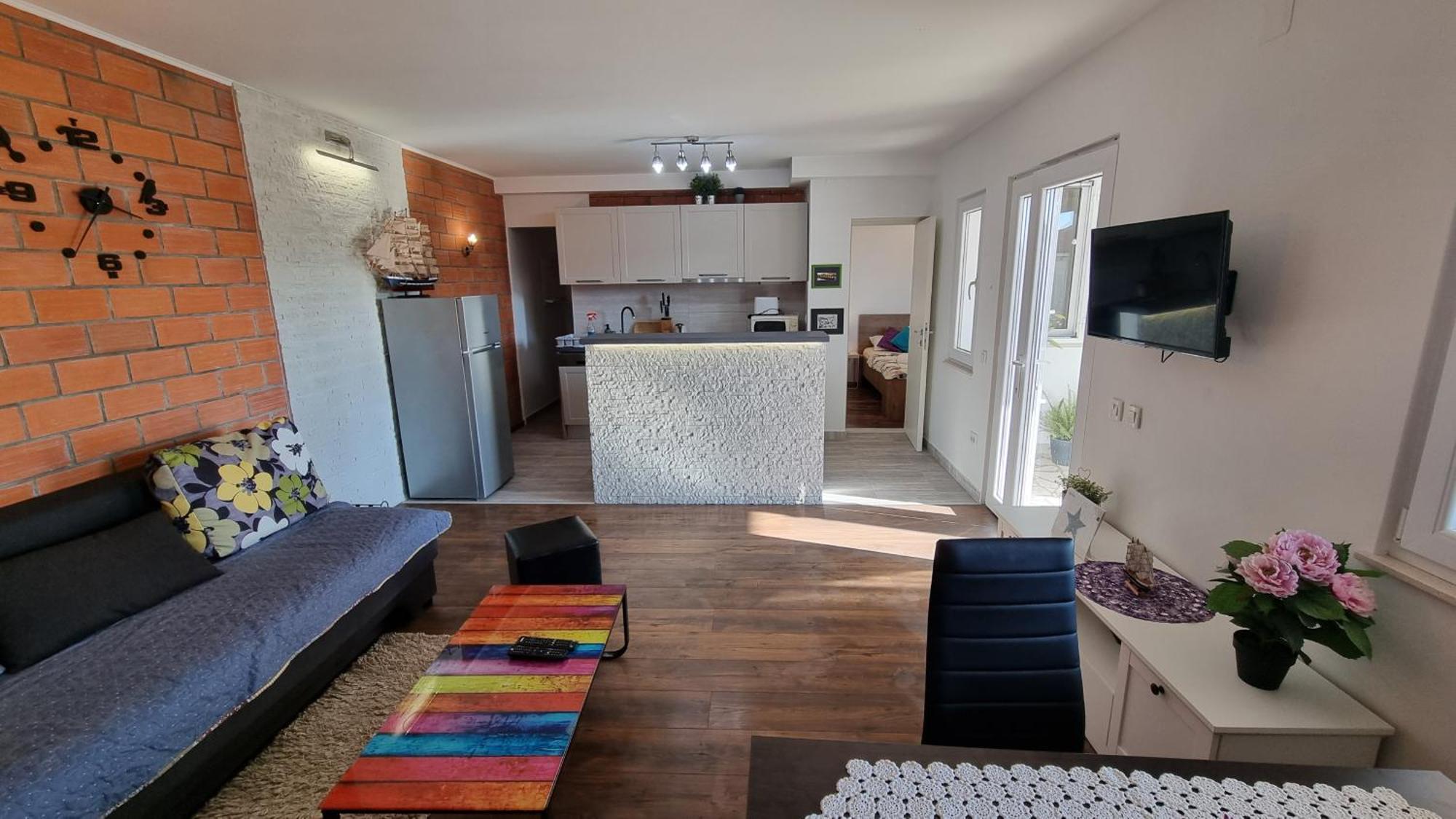 Astra Apartment