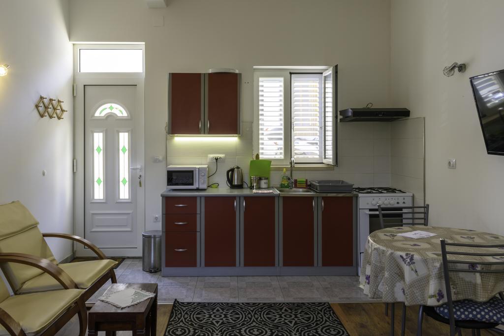 Apartment Astra *