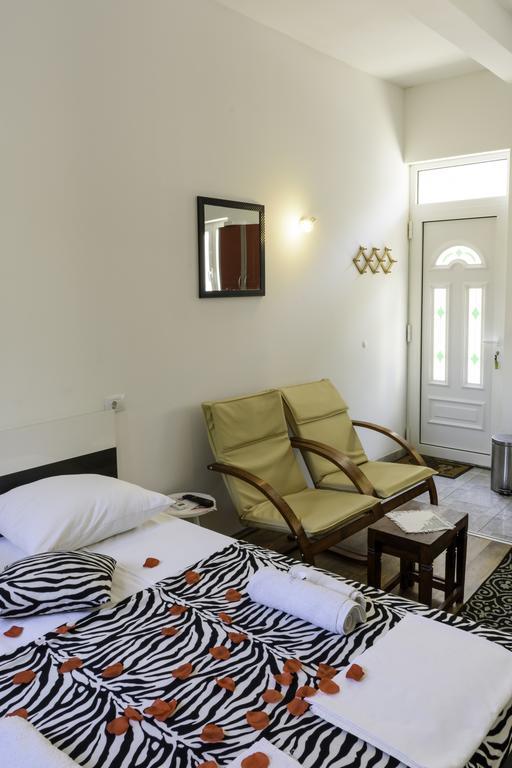 Astra Apartment *